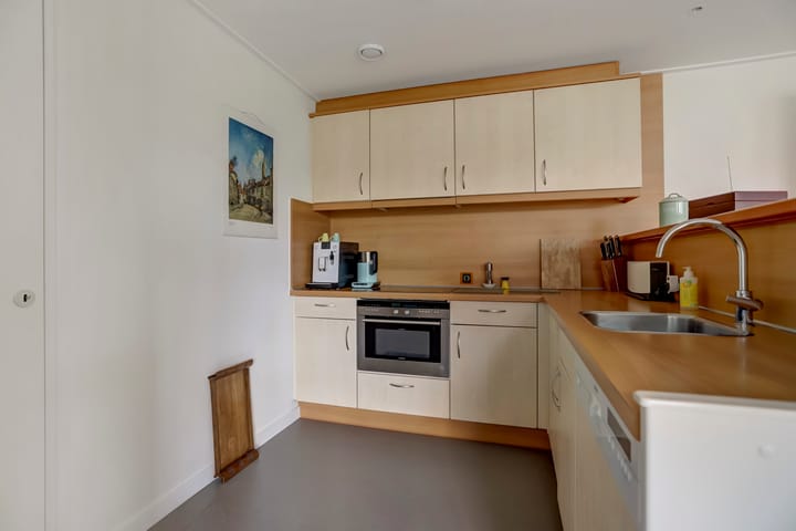 Photo 17 of Wagenaarstraat 12-E