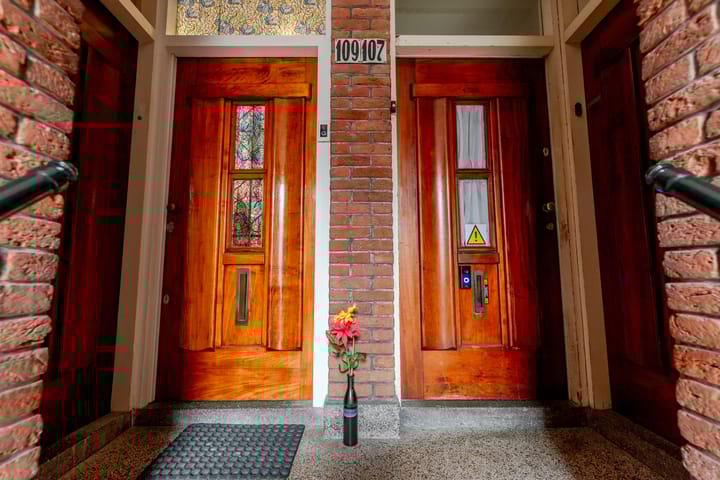 Foto 8 van Van Lansbergestraat 109