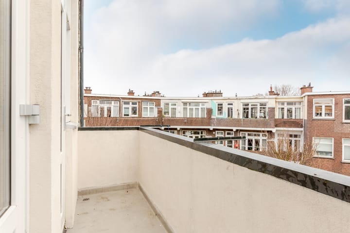 Foto 28 van Van Lansbergestraat 109