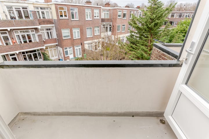 Foto 29 van Van Lansbergestraat 109