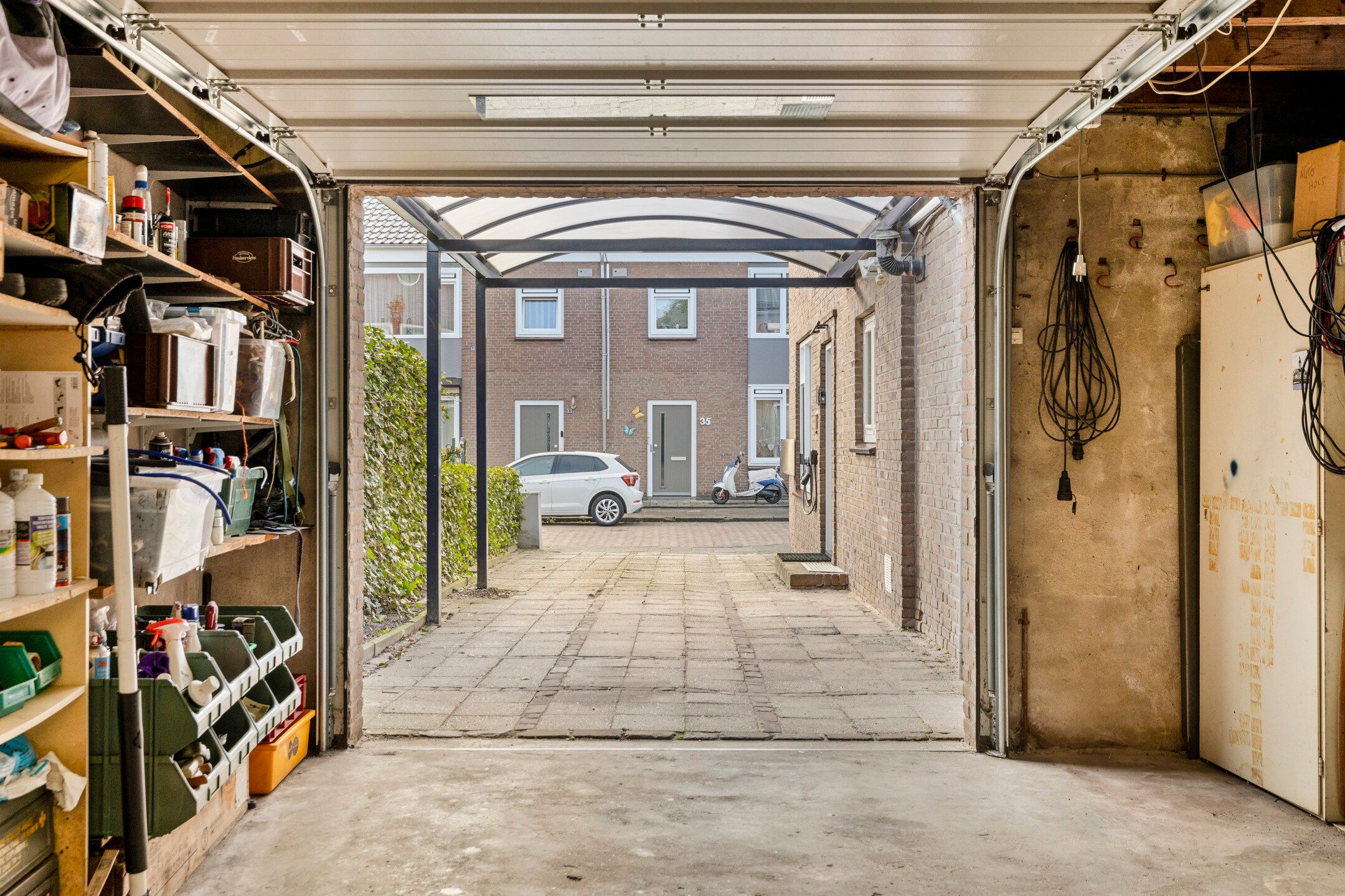 Photo 33 of Heistraat 56