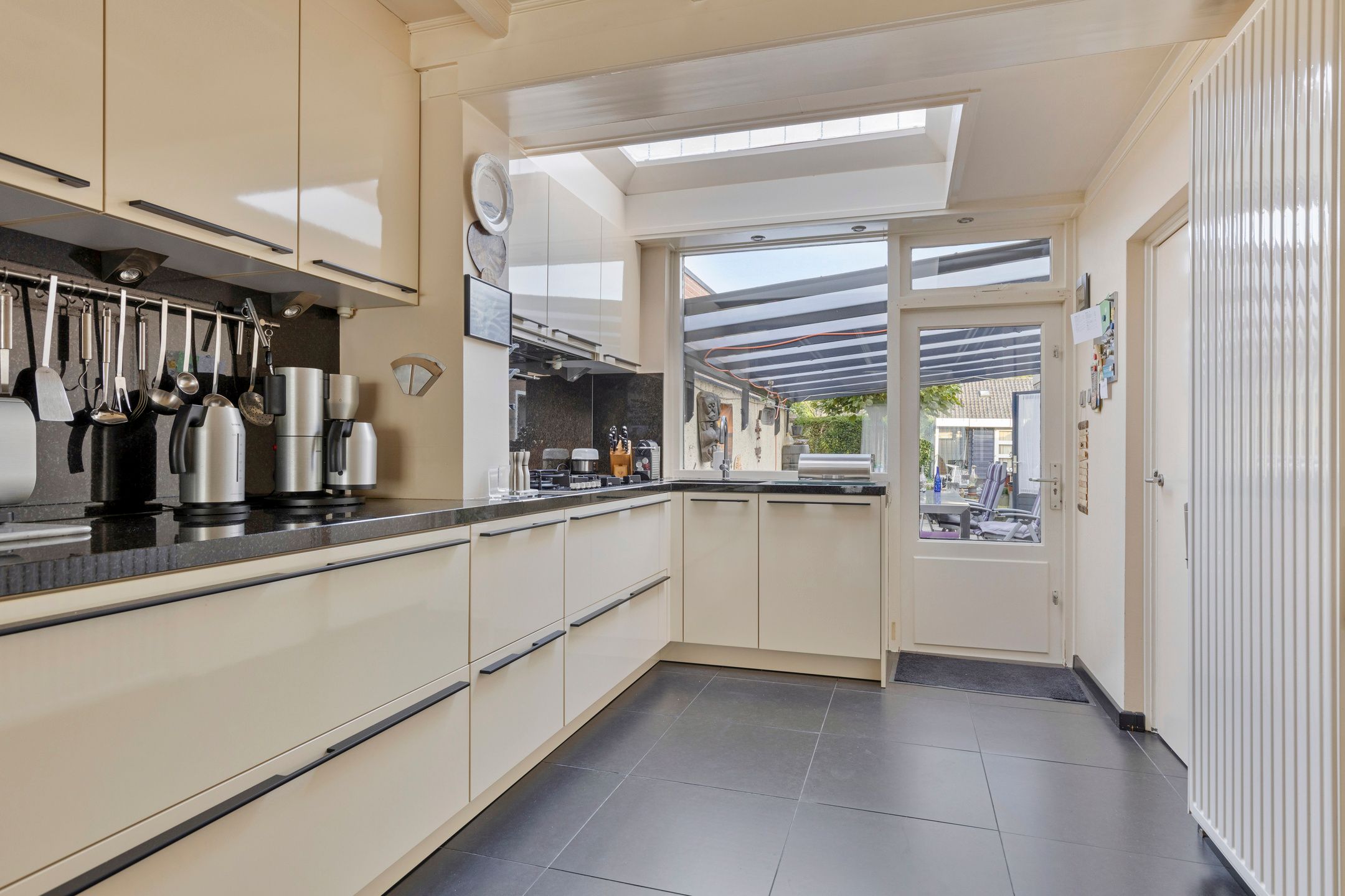 Photo 3 of Heistraat 56