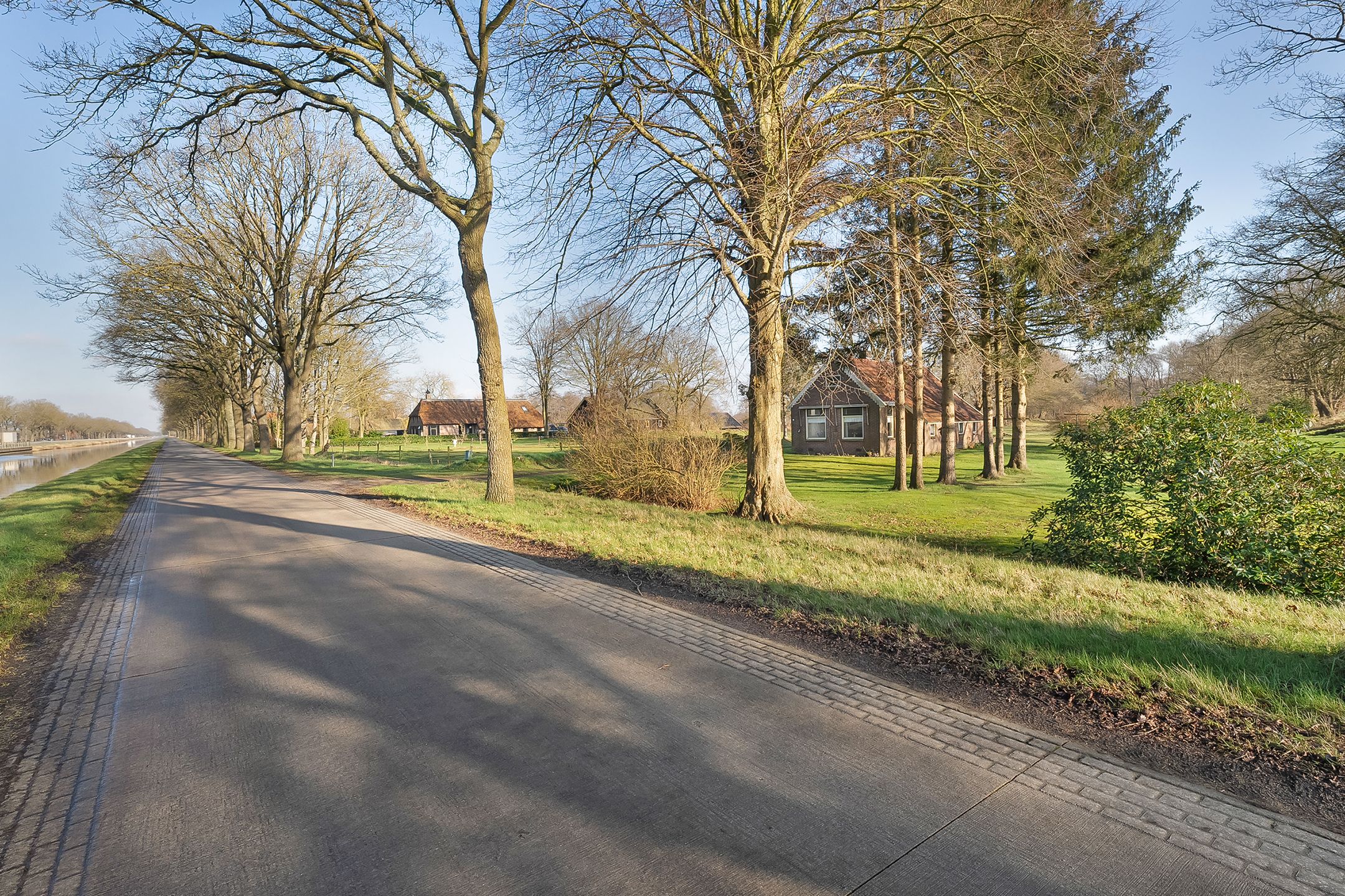 Foto 9 van Kippenburgweg 1