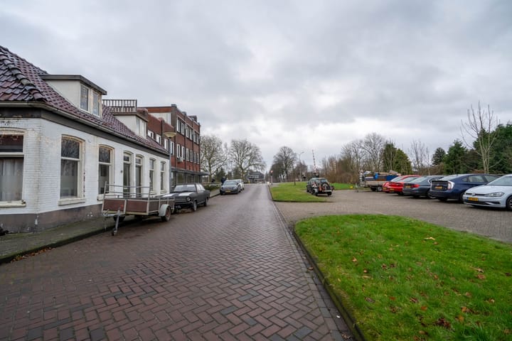 Foto 17 van Parallelweg 91