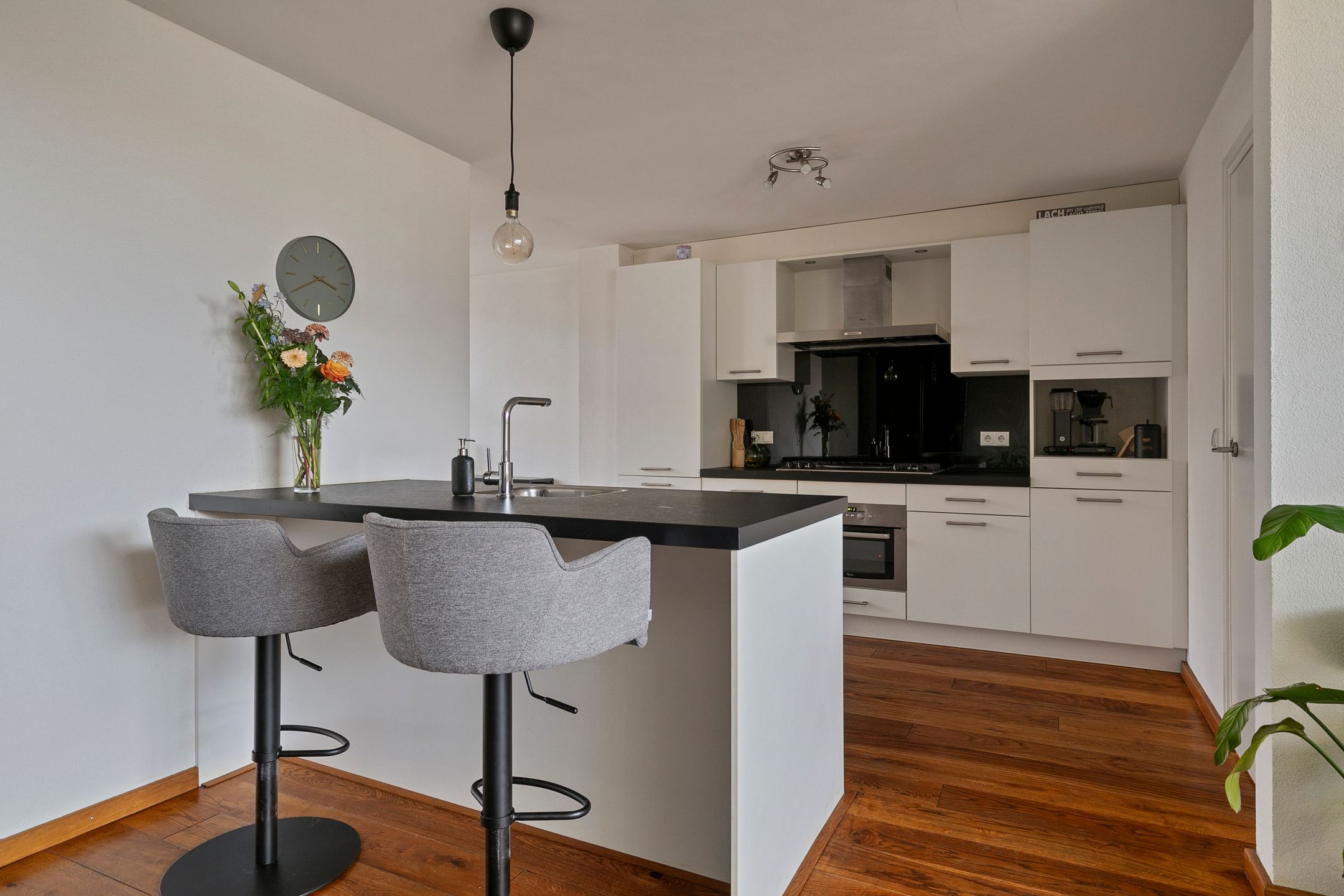 Foto 3 van de Lairessestraat 1