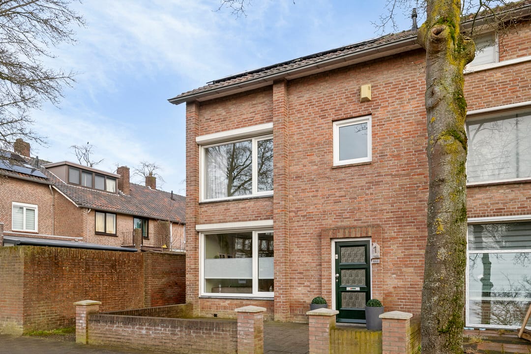 Foto 32 van de Lairessestraat 1