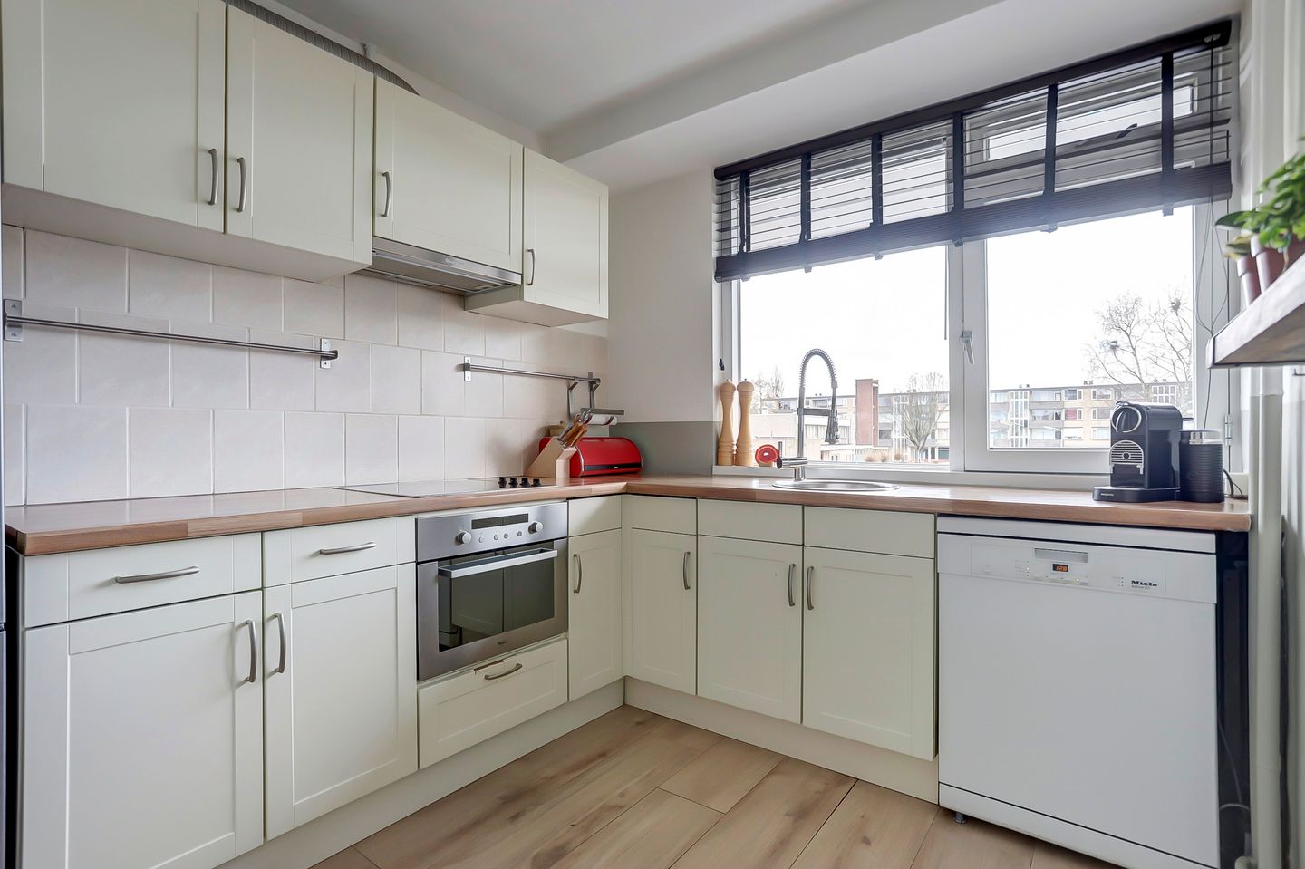 Foto 4 van Roosstraat 18