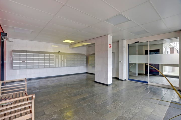 Foto 6 van Roosstraat 18