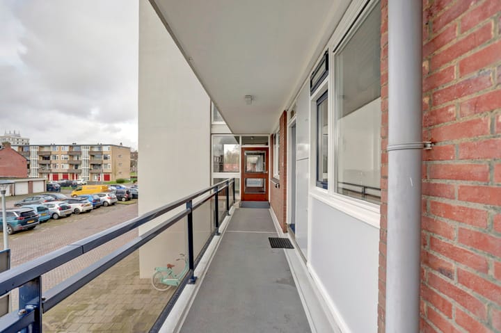 Foto 28 van Roosstraat 18