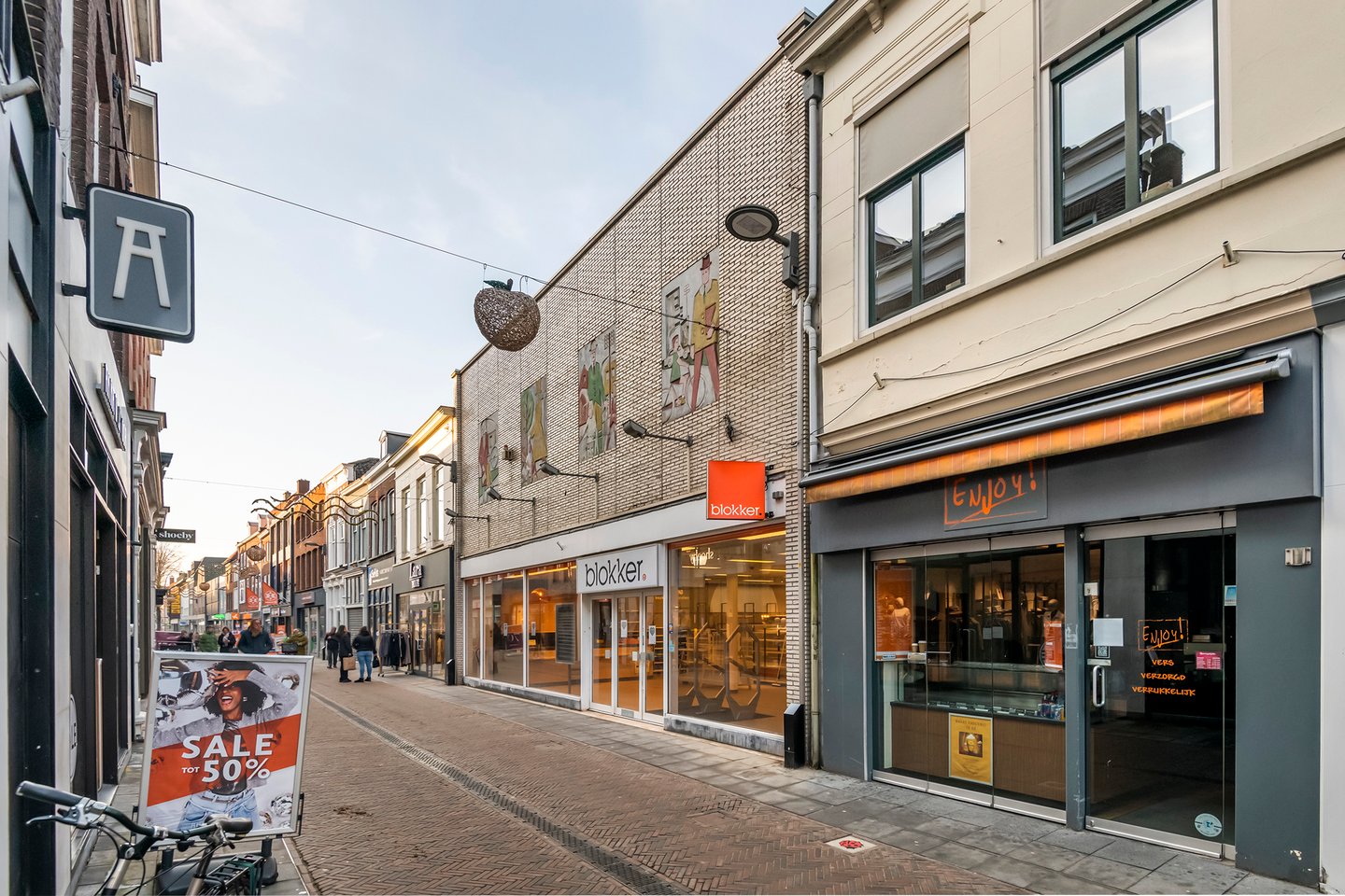 View photo 1 of Waterstraat 42-44