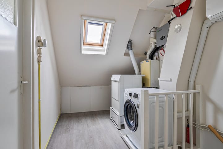 Photo 23 of Romuluslaan 9