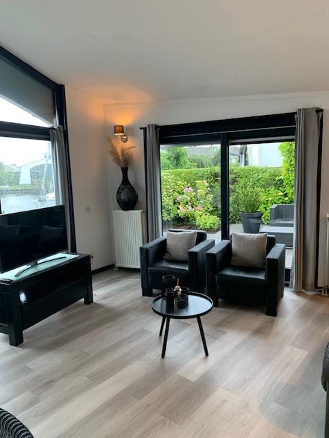 Foto 33 van Brekkenweg 4-8