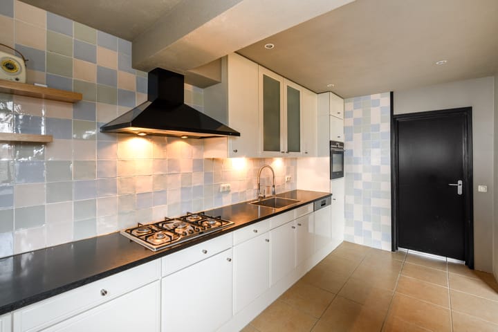 Photo 14 of Mounewei 32