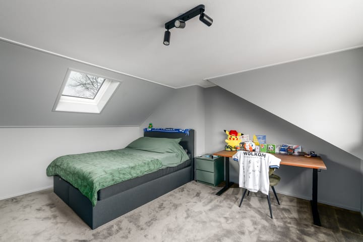 Photo 34 of Mounewei 32