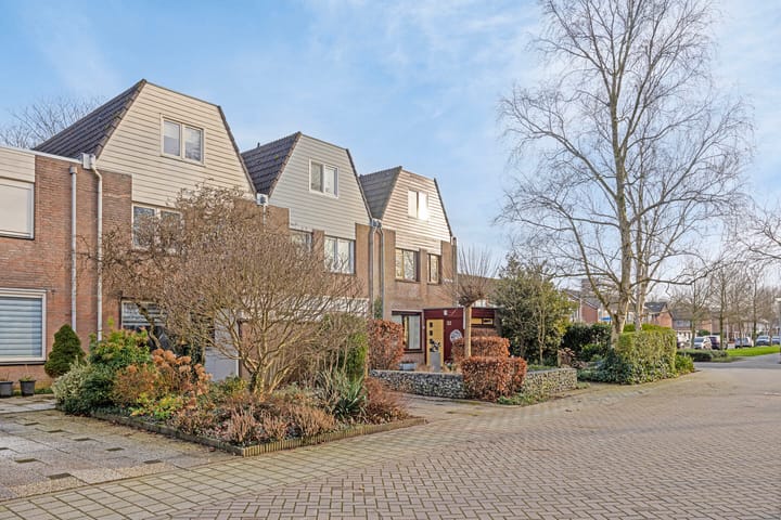 Foto 55 van Van Oosterzeestraat 28