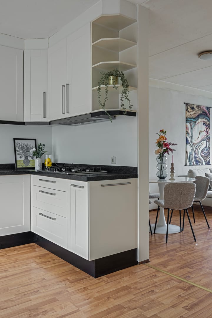 Foto 9 van Van Oosterzeestraat 28