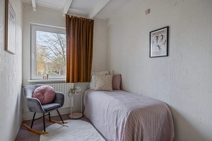 Foto 28 van Van Oosterzeestraat 28