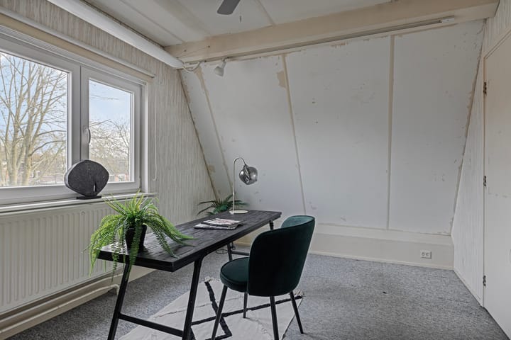 Foto 38 van Van Oosterzeestraat 28