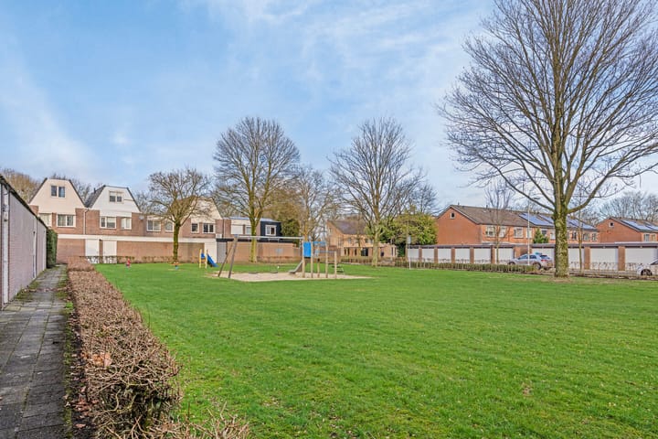 Foto 51 van Van Oosterzeestraat 28