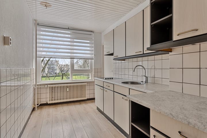 Photo 10 of Gulikstraat 125