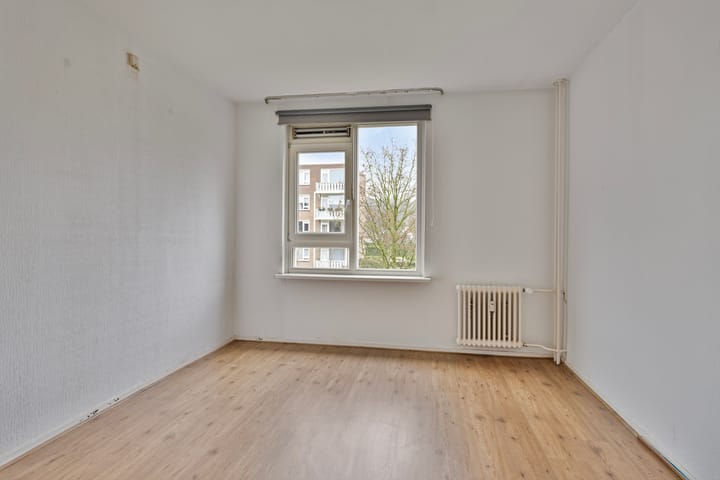 Photo 12 of Gulikstraat 125