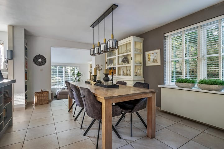 Foto 15 van van Lyndenlaan 9