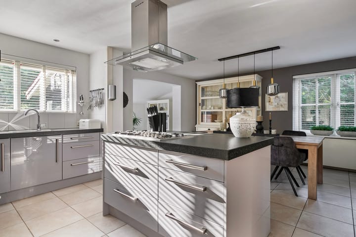 Foto 20 van van Lyndenlaan 9