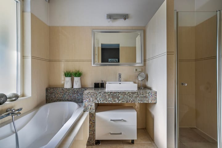 Foto 26 van van Lyndenlaan 9