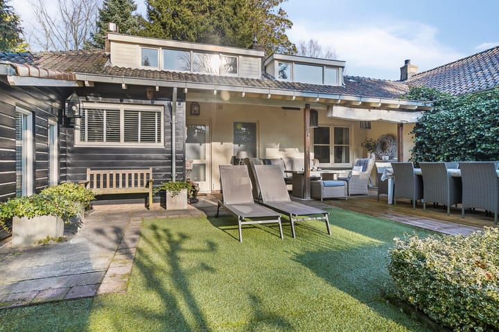 Foto 44 van van Lyndenlaan 9