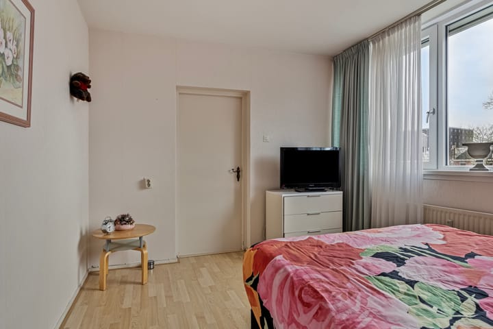 Foto 14 van Oldenzaalsestraat 109-305