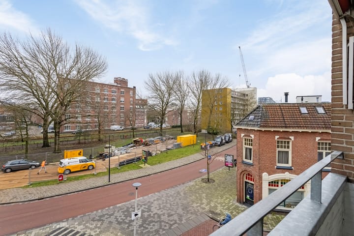 Foto 18 van Oldenzaalsestraat 109-305