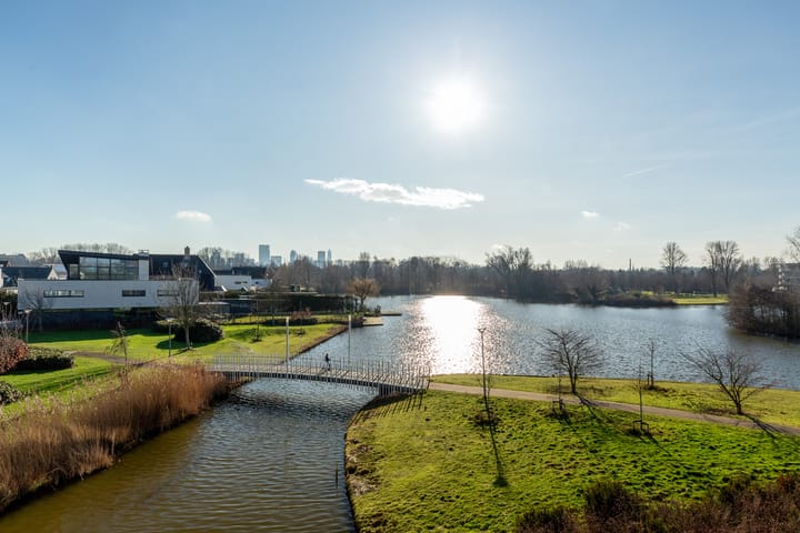 Foto 3 van Van der Duijn van Maasdamweg 586