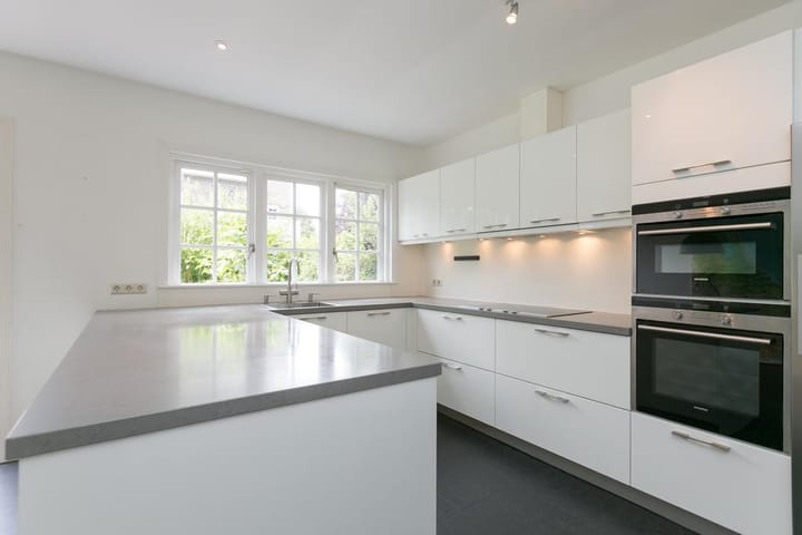 Photo 9 of Mezenplein 22