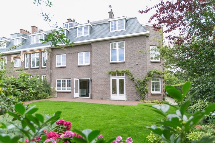 Photo 60 of Mezenplein 22