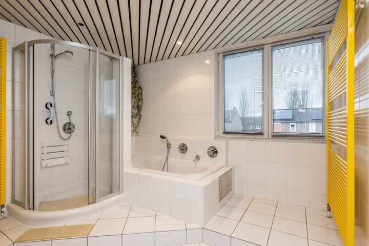 Foto 24 van Burg. Starmansstraat 4