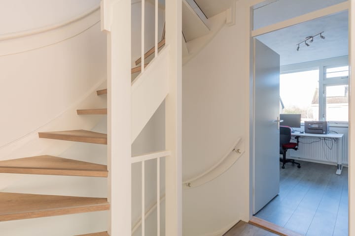 Foto 14 van Van Oldenbarneveltstraat 31