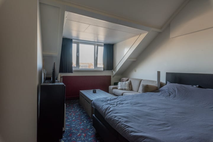 Foto 24 van Van Oldenbarneveltstraat 31