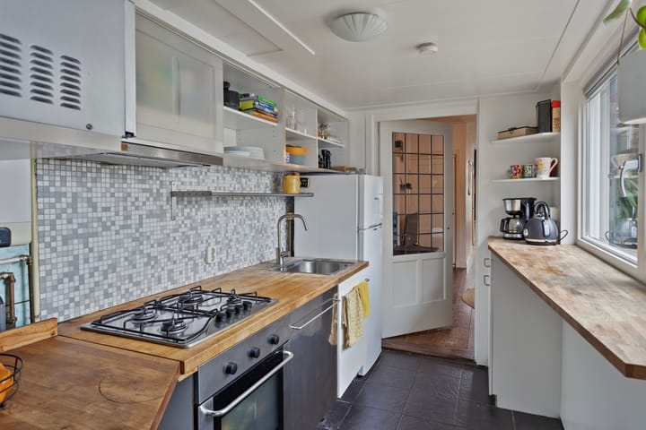 Foto 16 van Janninksplein 4