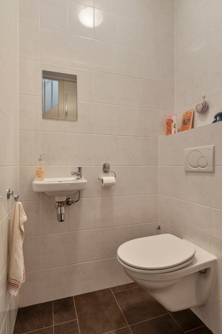 Photo 9 of Heike 7-F