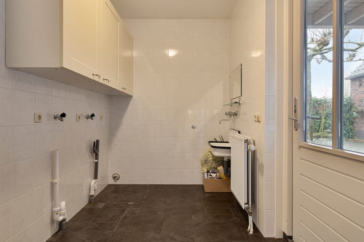 Photo 17 of Heike 7-F