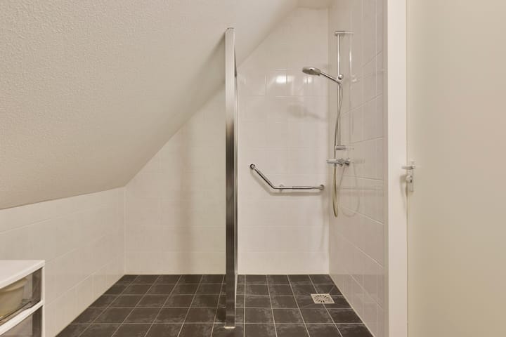 Photo 24 of Heike 7-F