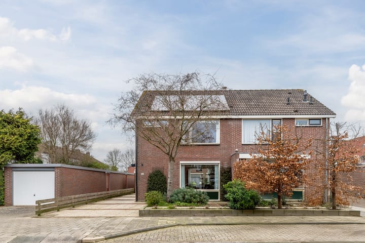 Foto 4 van Roelof de Roverlaan 19