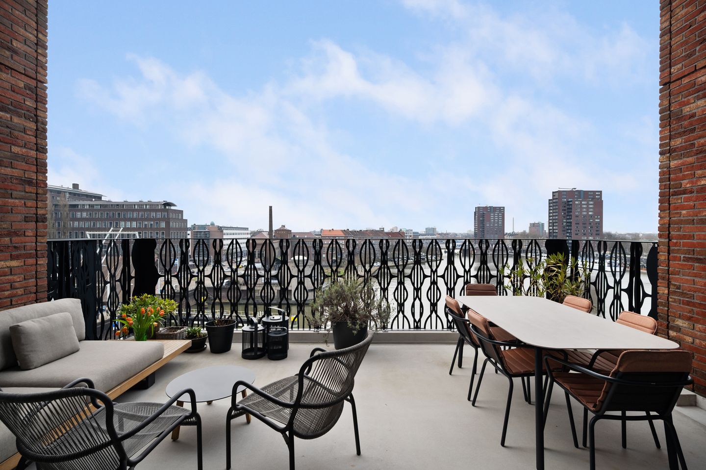 Foto 1 van Abraham Tuschinskistraat 90