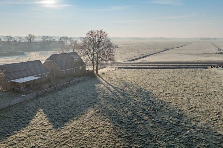 Bekijk foto 2 van Schoterlandseweg 83