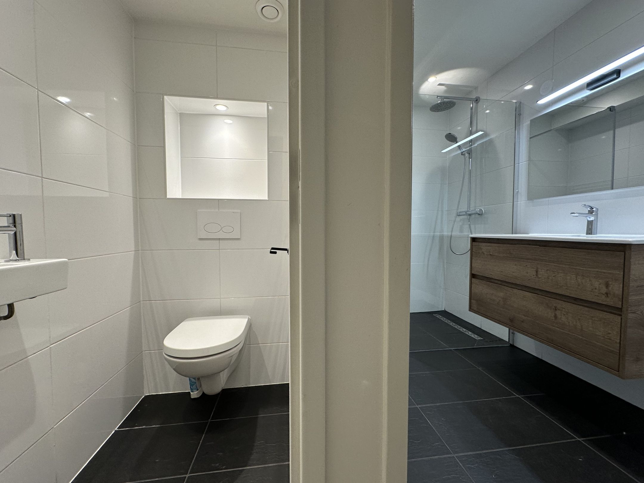 Foto 9 van Strevelsweg 848