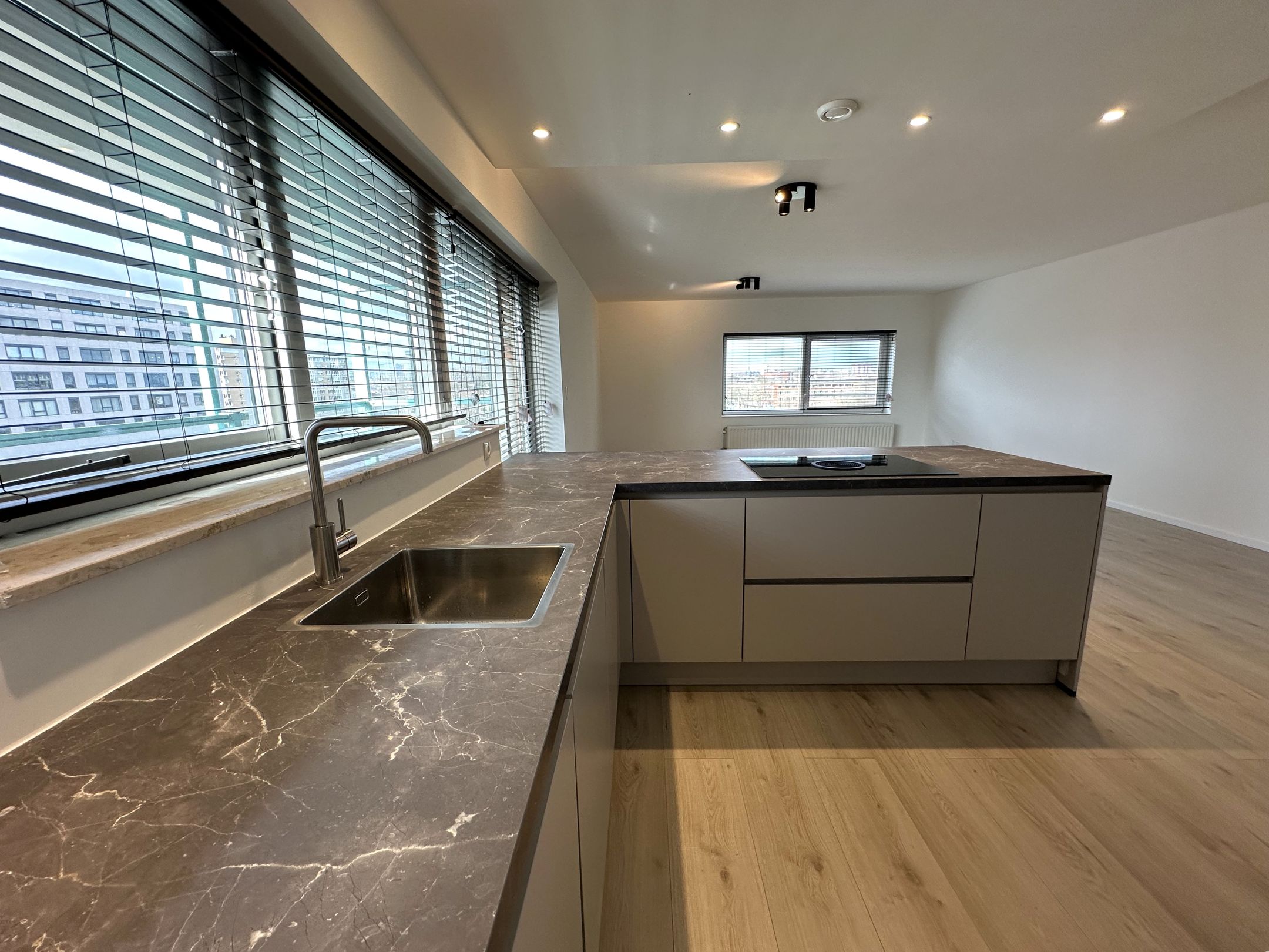 Foto 18 van Strevelsweg 848