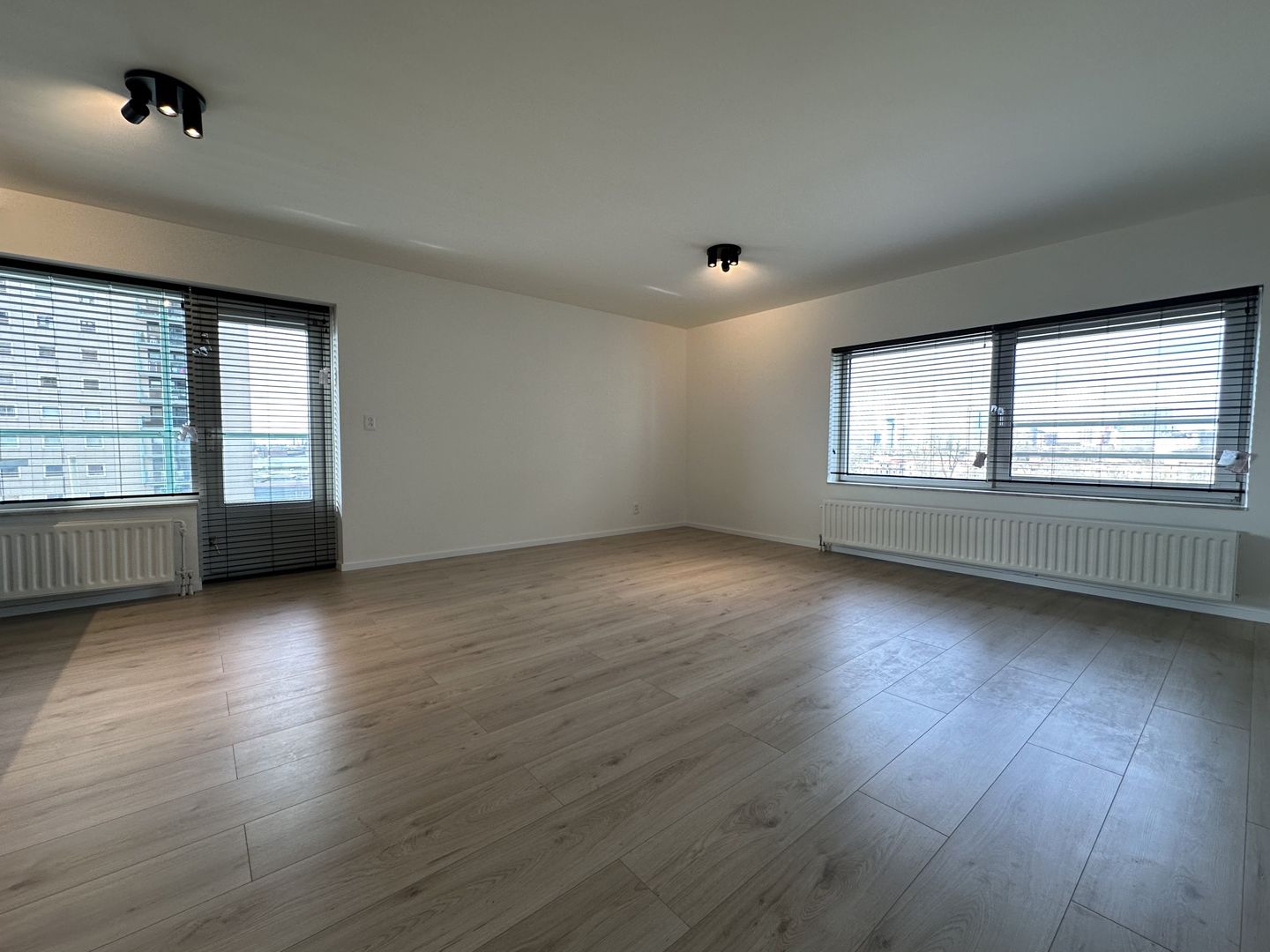 Foto 25 van Strevelsweg 848