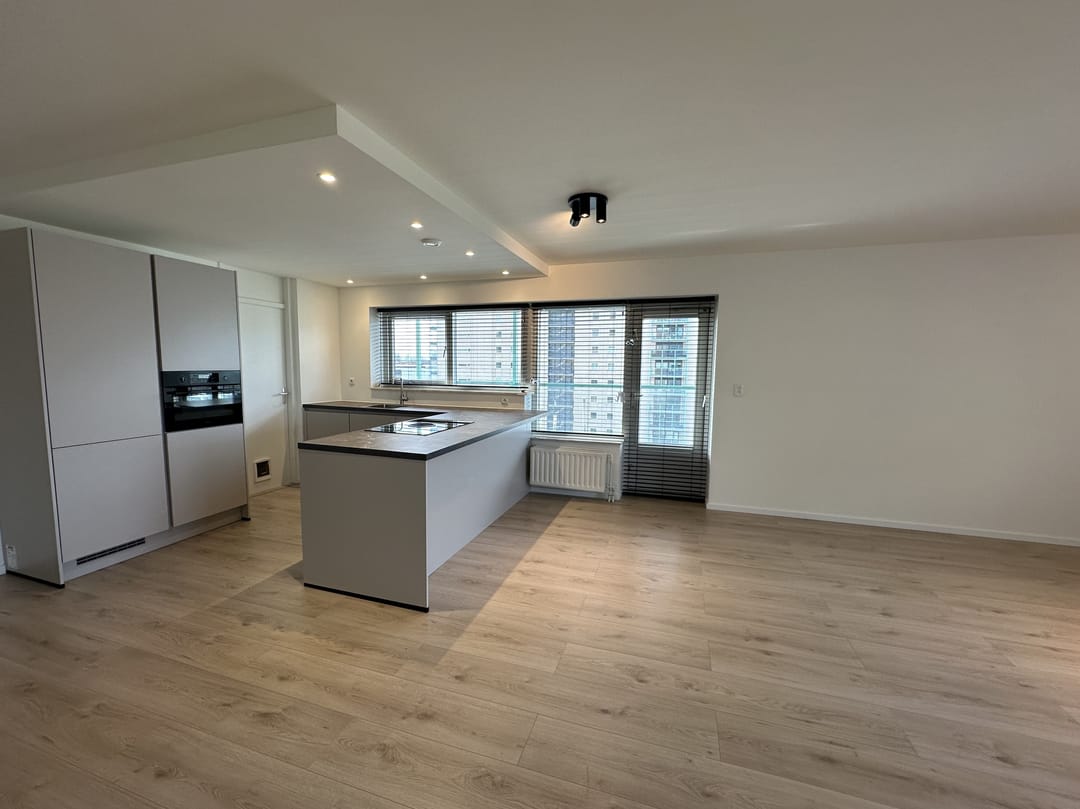 Foto 26 van Strevelsweg 848