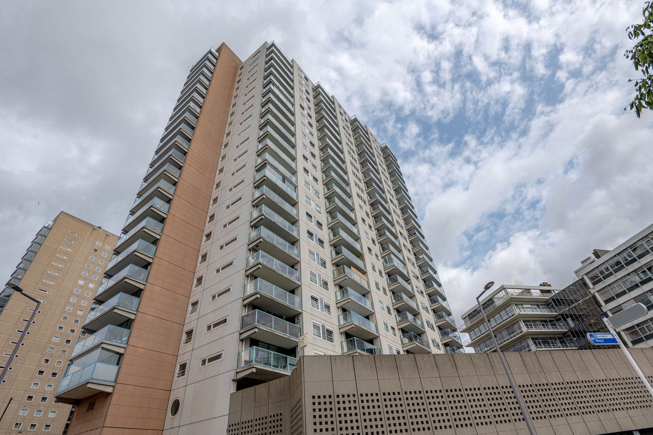 Foto 33 van Strevelsweg 848