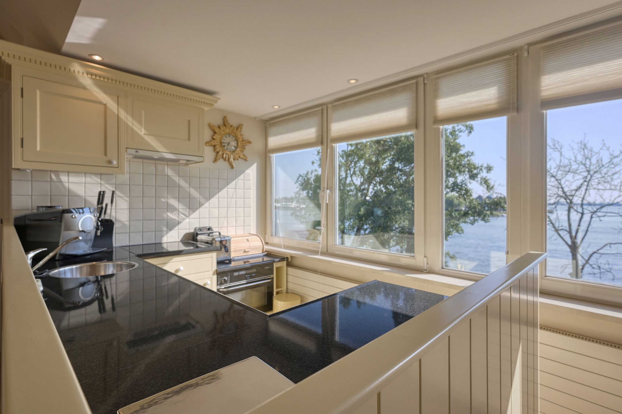 Foto 24 van Nieuw-Loosdrechtsedijk 306